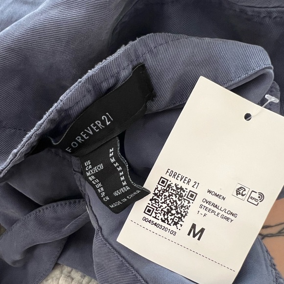 NEW WITH TAGS! Forever 21 Knotted Twill Jumpsuit - Picture 4 of 7